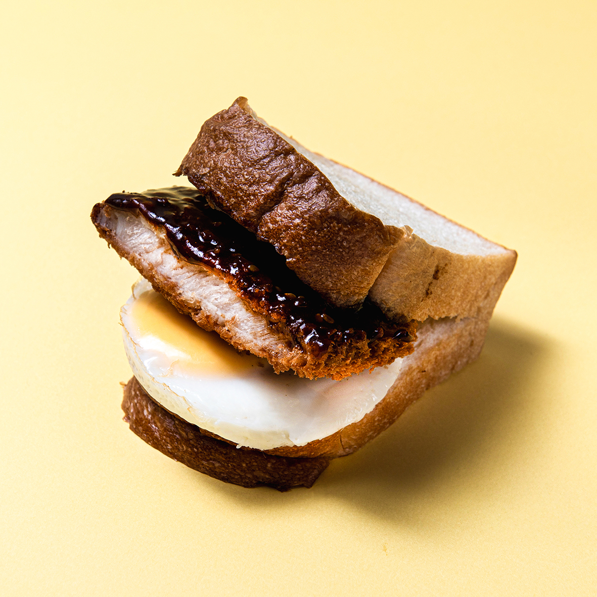 八丁味噌のカツサンド